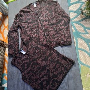 Woman’s Sparkly Metallic Jones New York Cardigan & Tank Set